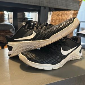 Nike Metcon 4 training shoes